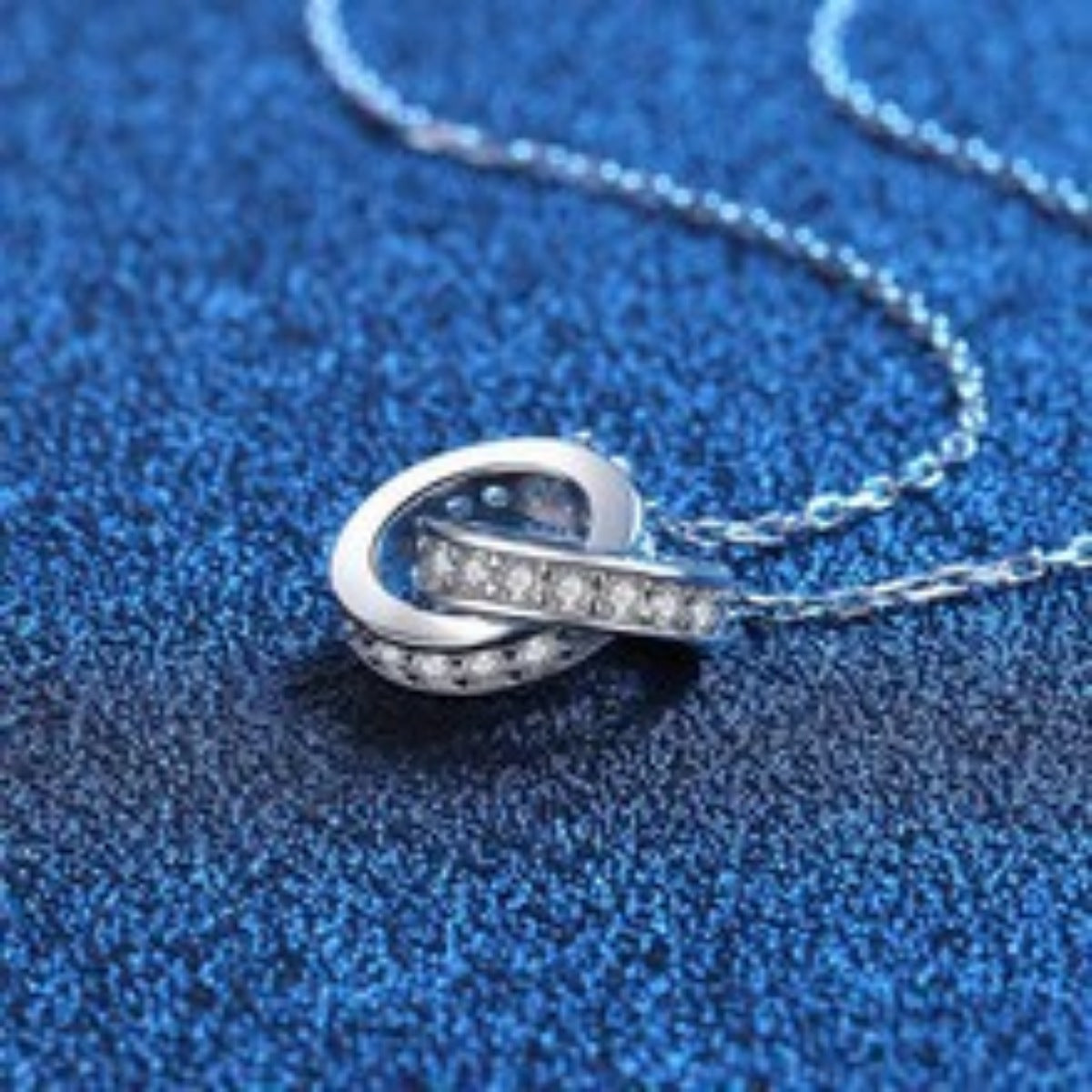 897bf4fa-ed84-47a5-ae0e-dce70aaf5905-Max