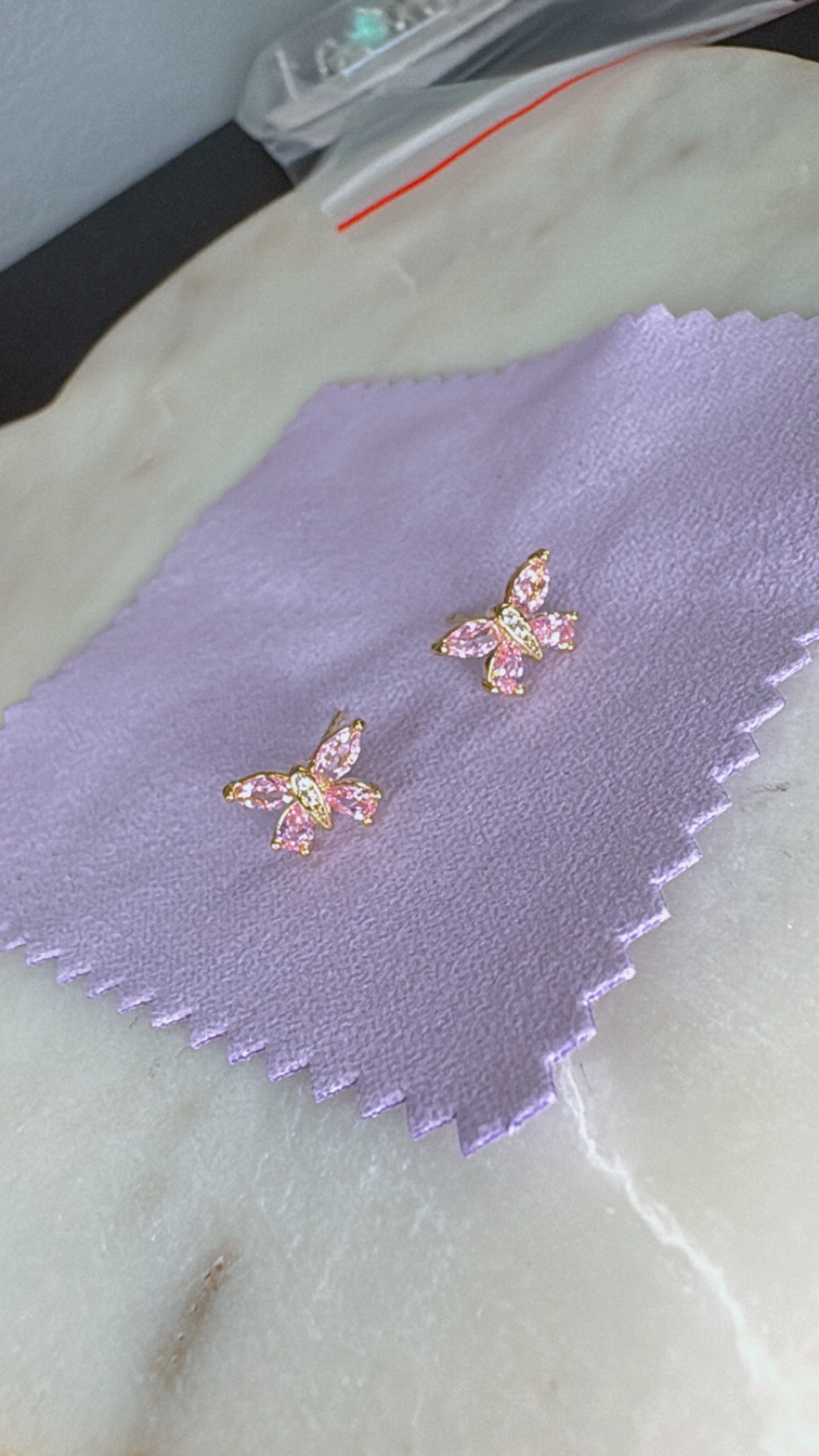 926 Silver needle butterfly earrings