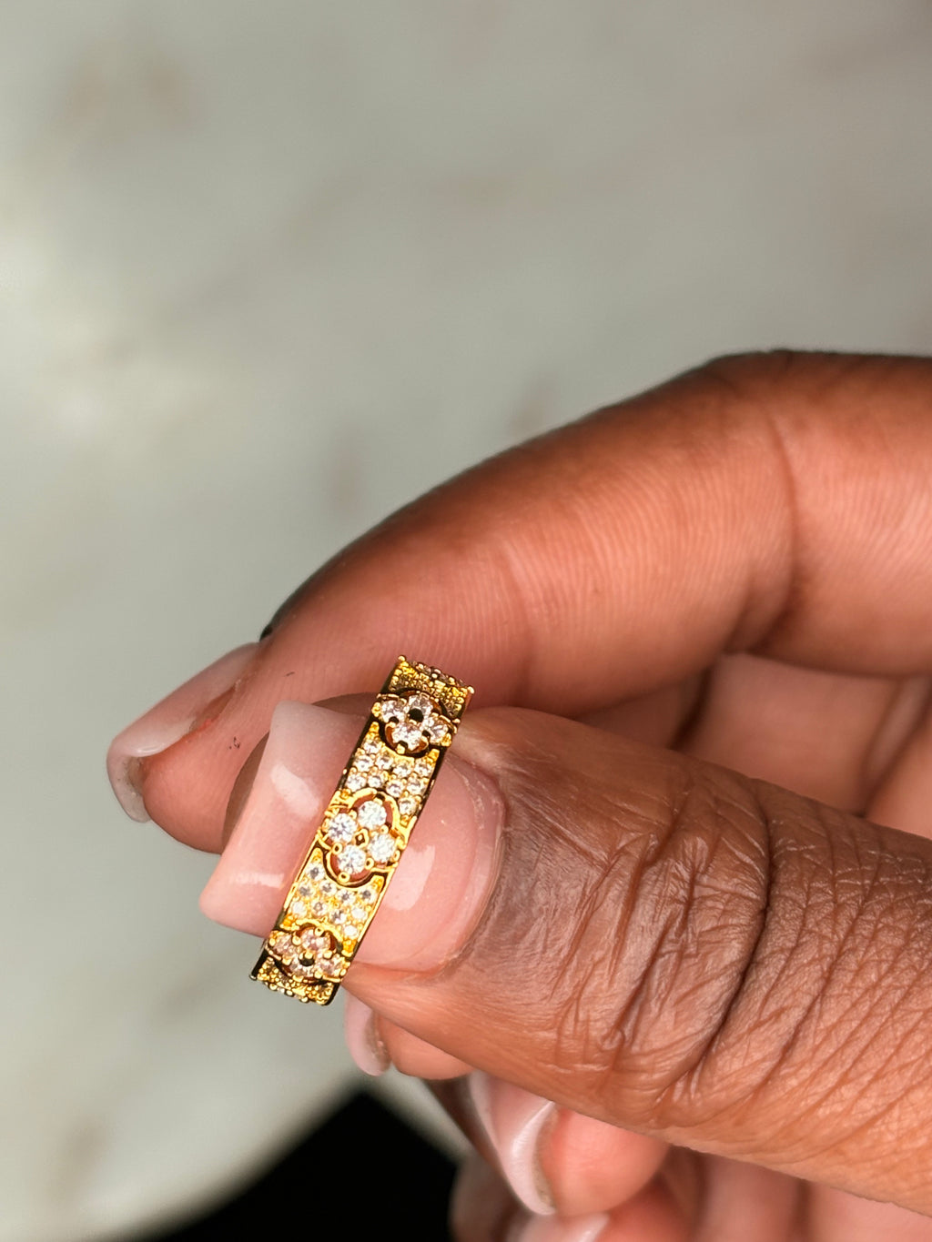 Gold clover rhinestone adjustable ring