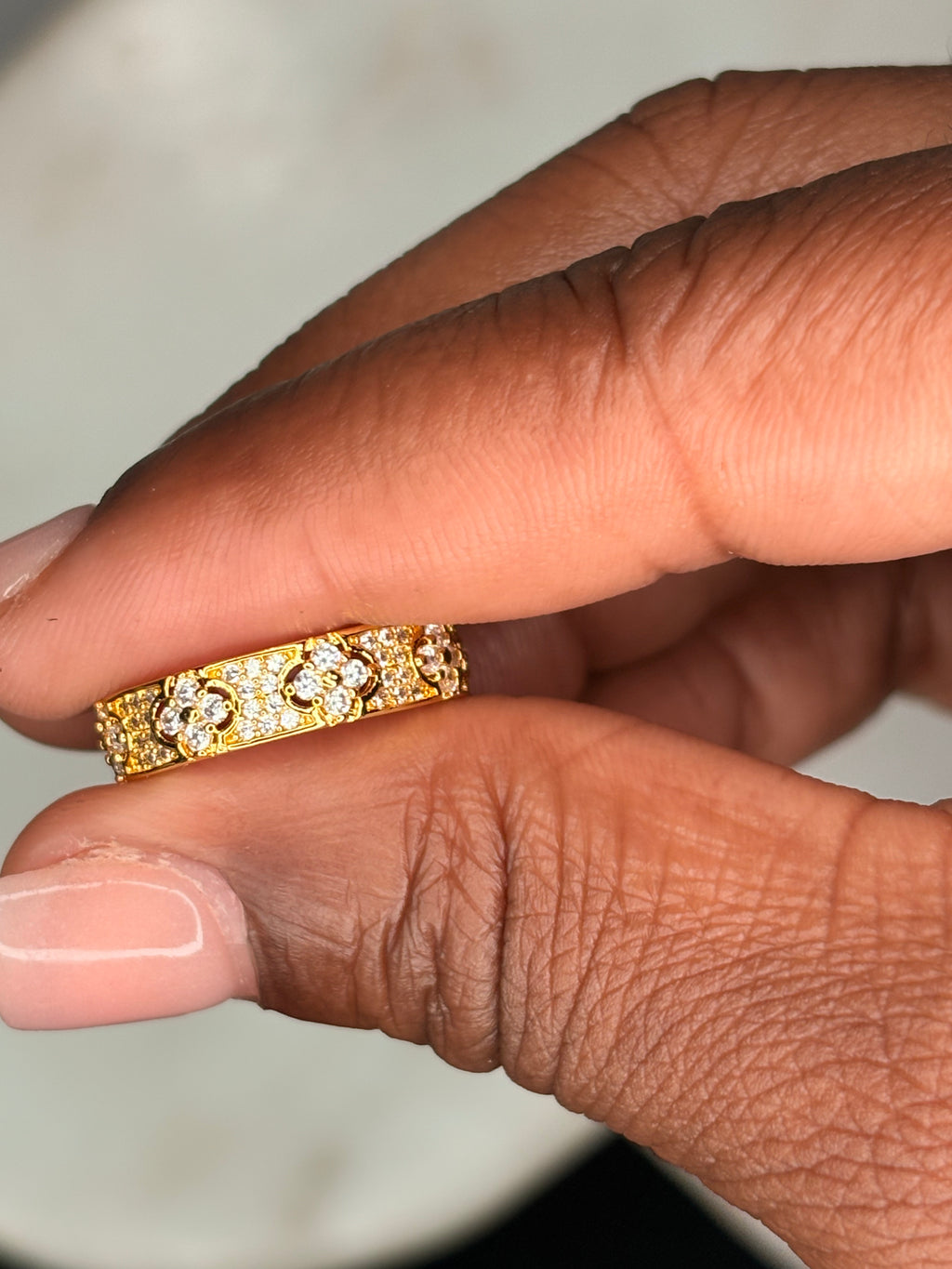 Gold clover rhinestone adjustable ring